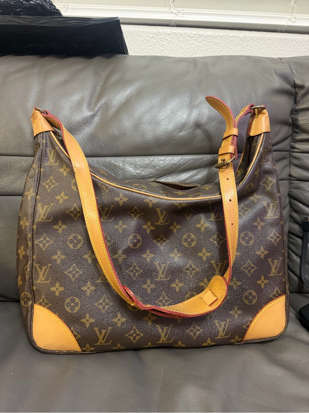 Louis Vuitton Monogram Canvas Hobo Shoulder Bag with Vachetta Trim